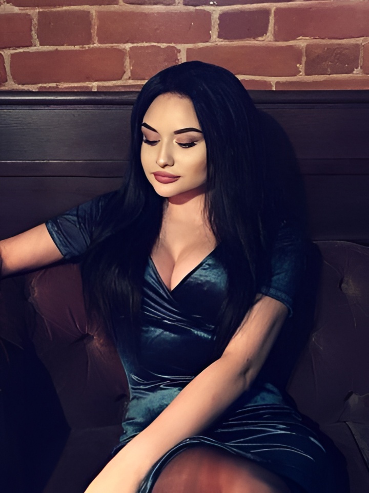 Лилия привлекальеная девушка из Гагарина цена от 3000 руб