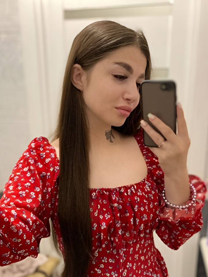 Рада привлекальеная девушка из Гагарина цена от 10000 руб