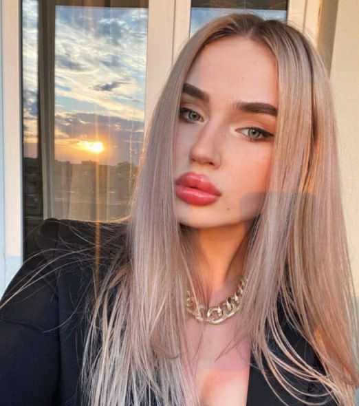 Эмилия привлекательная девушка из Гагарина цена от 4000 руб