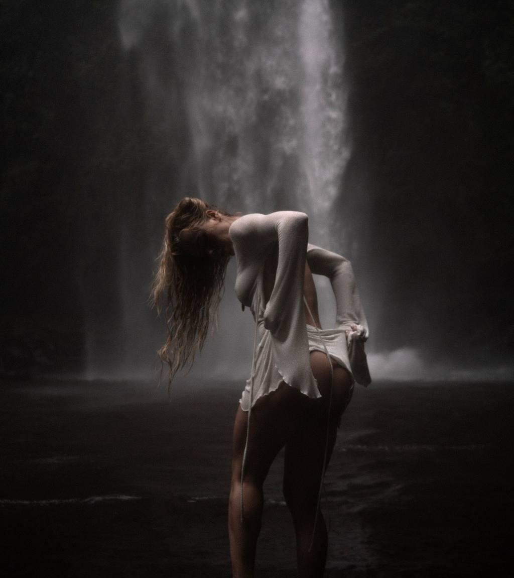 Вера привлекальеная девушка из Гагарина цена от 5000 руб