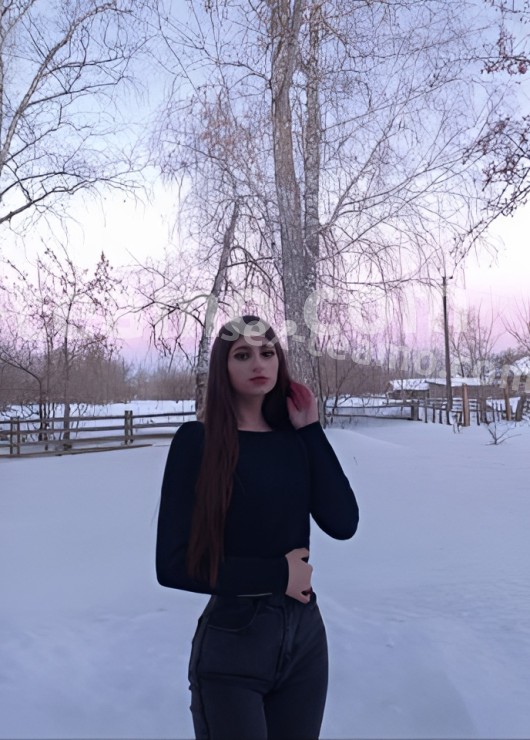 Кира привлекательная девушка из Гагарина цена от 10000 руб
