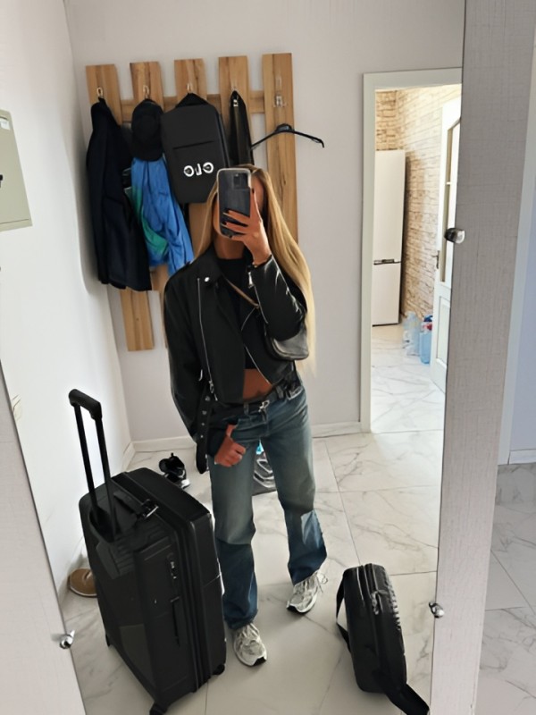 Агнесса привлекательная девушка из Гагарина цена от 2500 руб