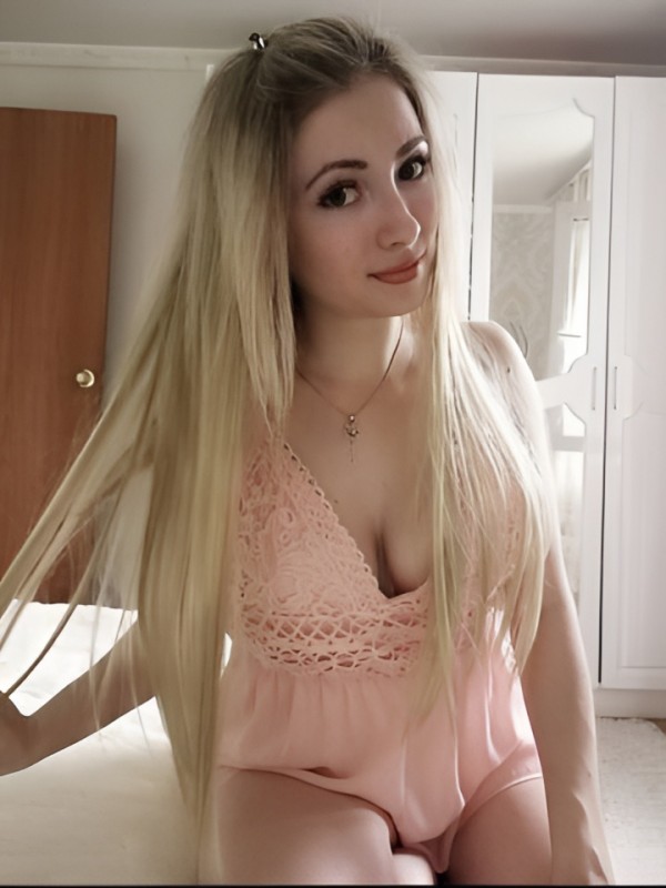 Мишель привлекательная девушка из Гагарина цена от 2500 руб