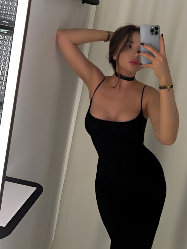 Оксана привлекательная девушка из Гагарина цена от 10000 руб