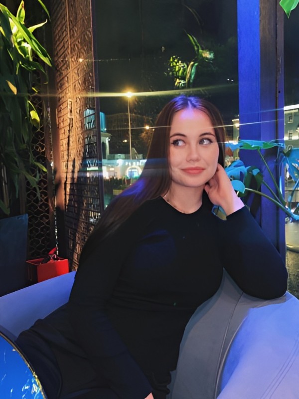 Софи привлекательная девушка из Гагарина цена от 2000 руб