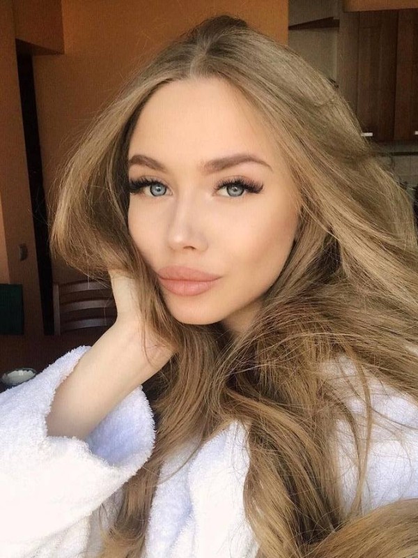 Марина привлекательная девушка из Гагарина цена от 8000 руб