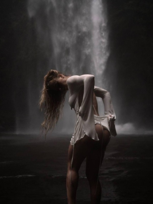 Вера привлекательная девушка из Гагарина цена от 5000 руб